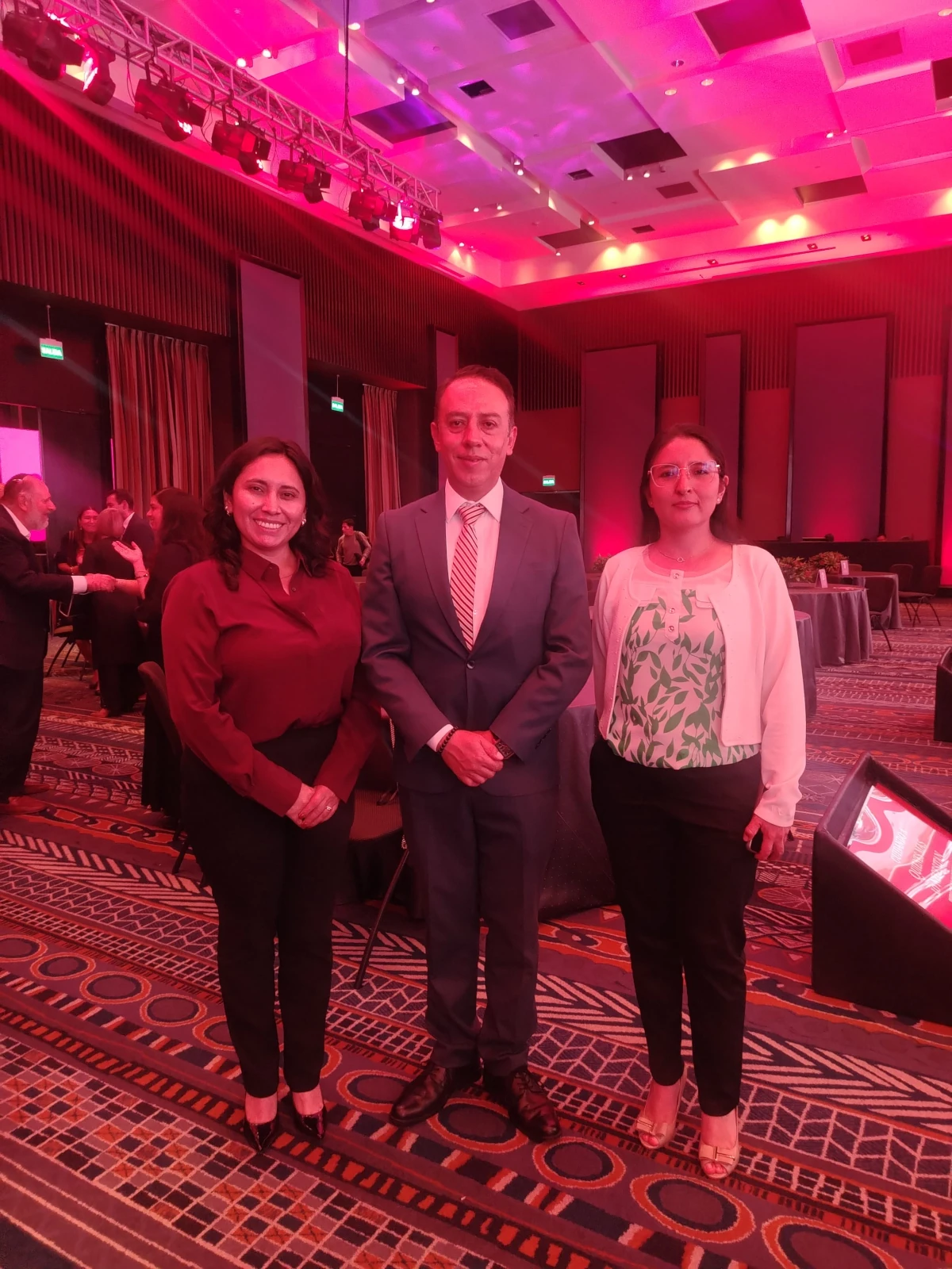 participación en el evento internacional cuidando a quienes más lo necesitan lima perú